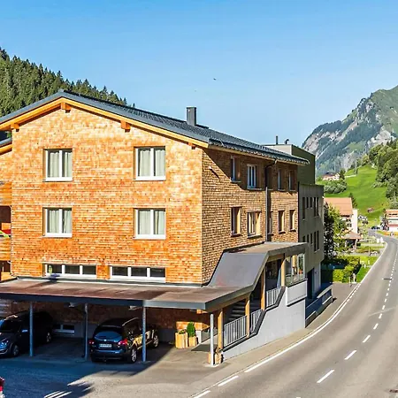 Bezaubernde * Klosterle am Arlberg